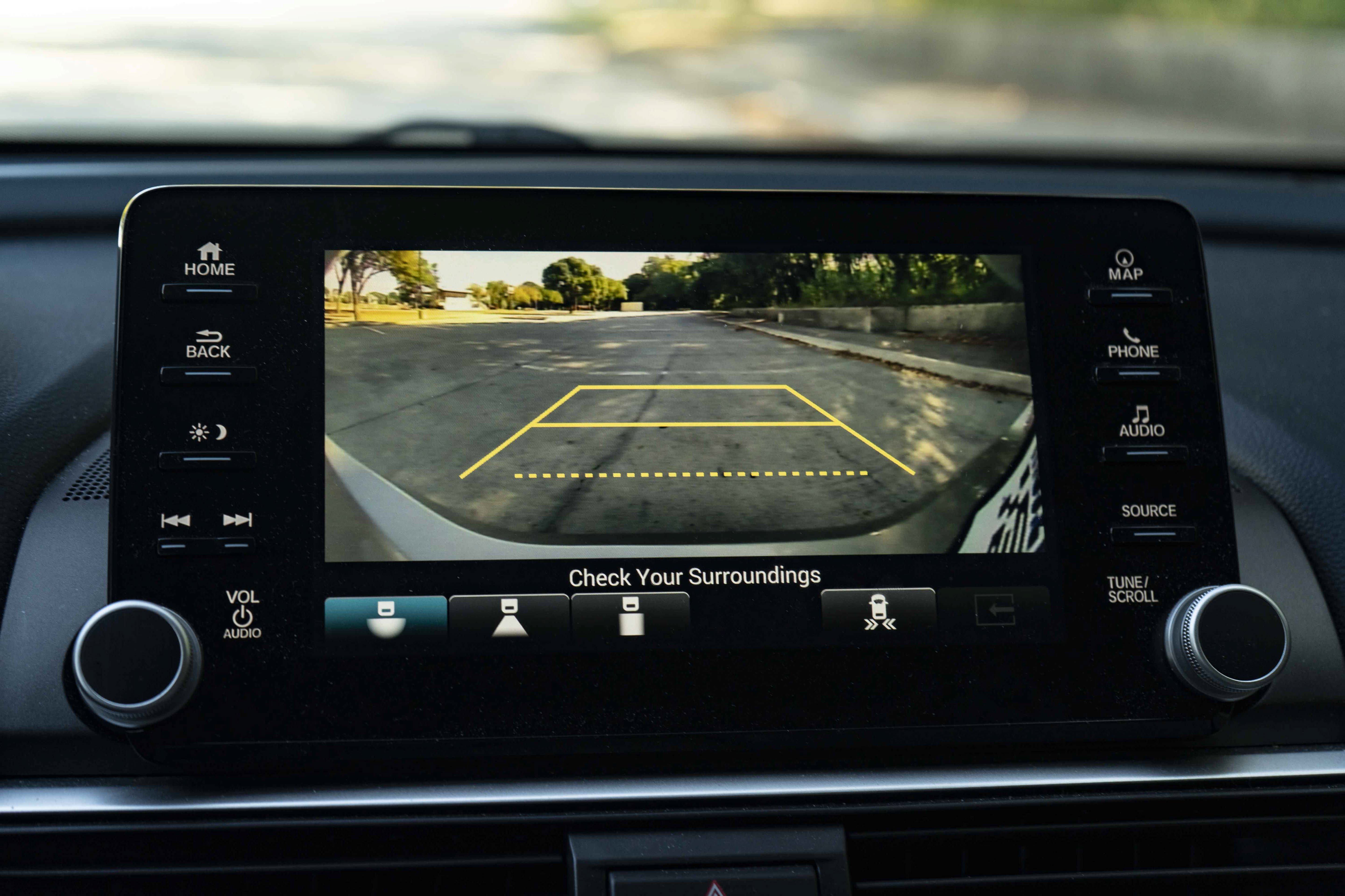 Used 2020 Honda Accord Touring image 31