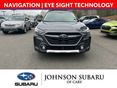 Used 2023 Subaru Outback Limited image 2