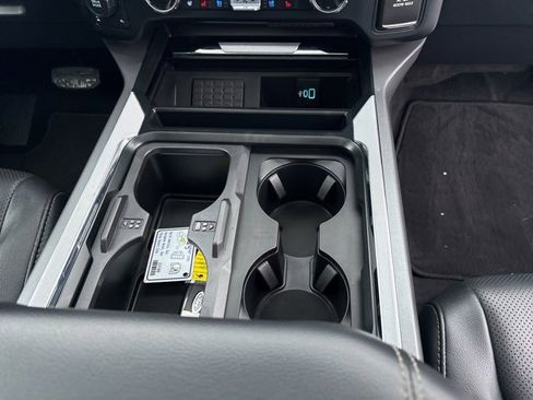 Used 2023 Ford F250 Lariat w/ Lariat Ultimate Package image 11