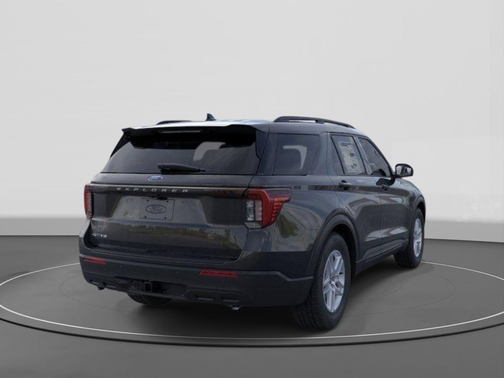 New 2026 Ford Explorer Active RWD image 8