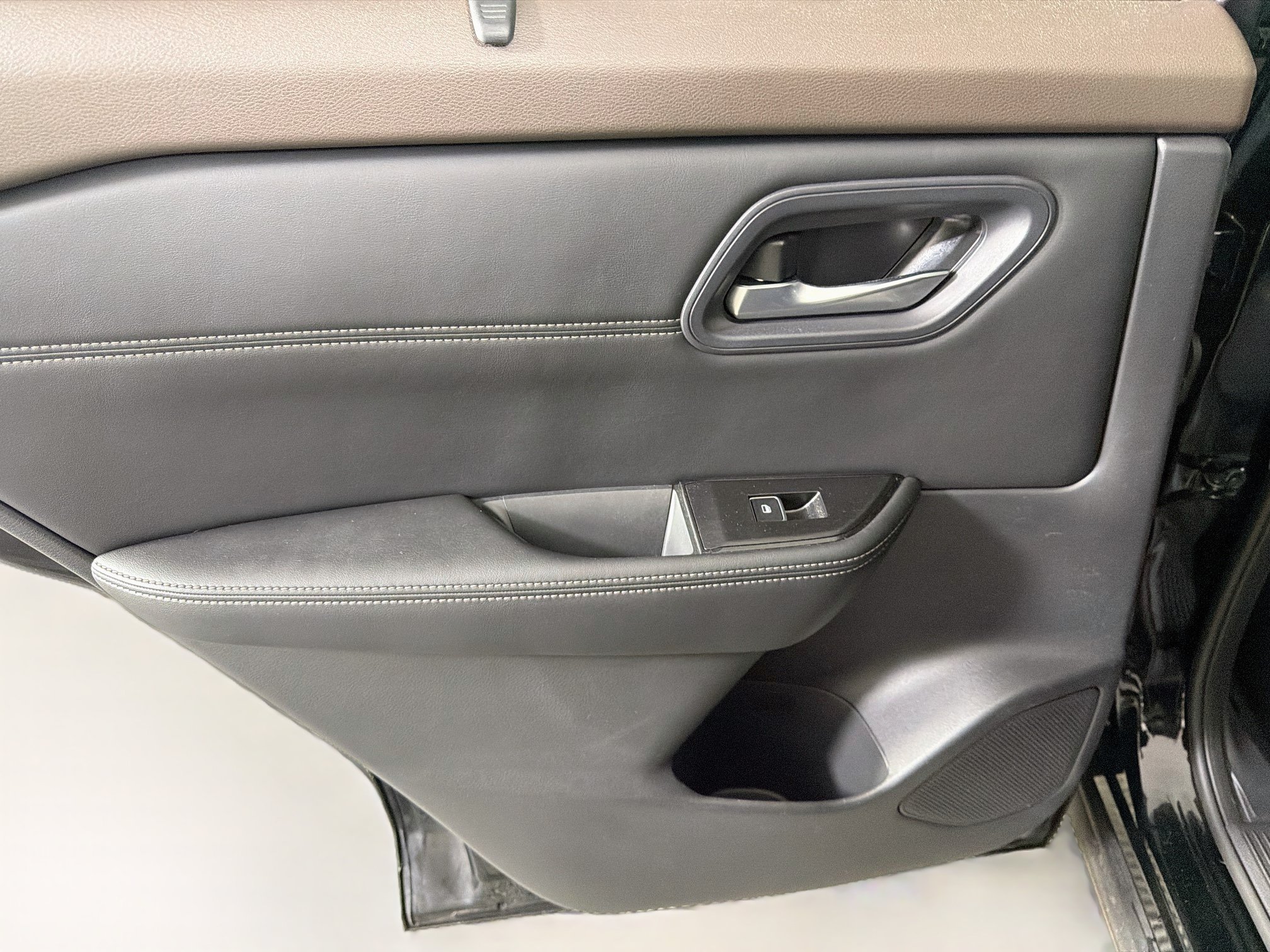 Used 2023 Nissan Rogue SL w/ SL Premium Package FWD image 26