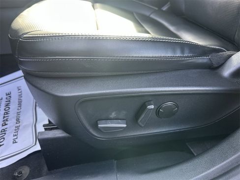 Used 2025 Ford Escape Platinum image 12
