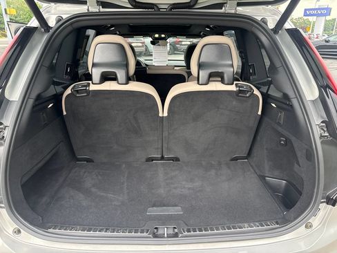 Certified 2025 Volvo XC90 B6 Plus AWD/4WD image 39