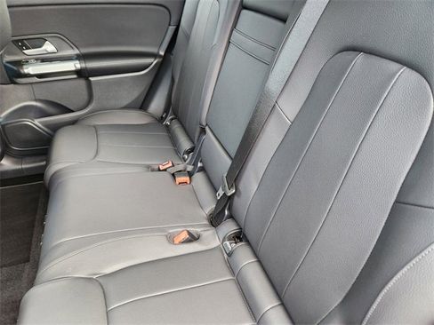 Certified 2025 Mercedes-Benz GLB 250 4MATIC image 12