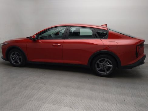 Used 2025 Kia K4 FWD image 3