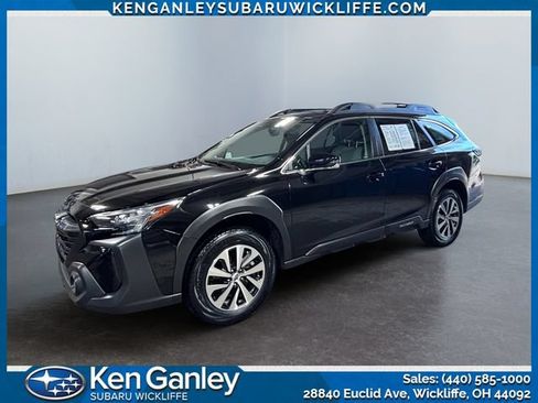 Used 2023 Subaru Outback Premium AWD/4WD image 1
