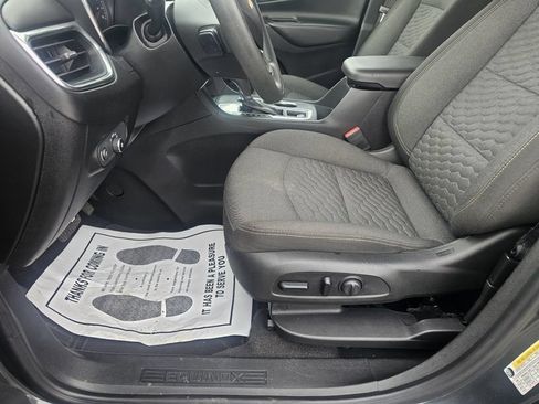 Used 2020 Chevrolet Equinox LT FWD image 17