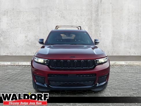 Used 2023 Jeep Grand Cherokee L Altitude image 6
