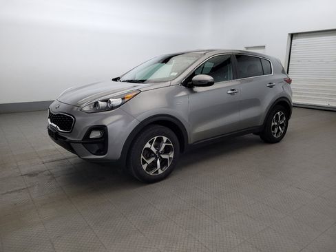 Used 2021 Kia Sportage LX w/ LX AWD Popular Package image 2