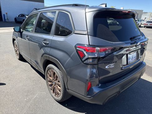 Used 2025 Subaru Forester Sport AWD/4WD image 6