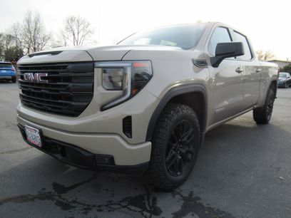 Used 2023 GMC Sierra 1500 Elevation