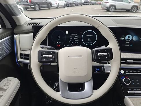 Used 2025 Hyundai Santa Fe Calligraphy AWD/4WD image 14