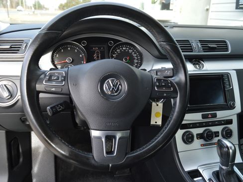 Used 2016 Volkswagen CC R-Line image 32