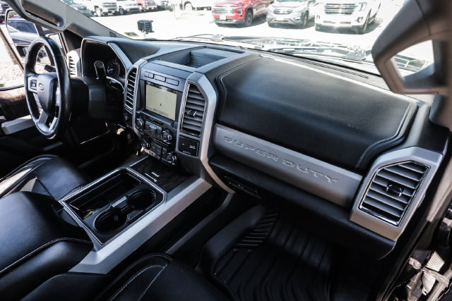 Used 2017 Ford F250 Lariat w/ Lariat Ultimate Package AWD/4WD image 90