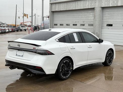 New 2026 Nissan Sentra SR image 7