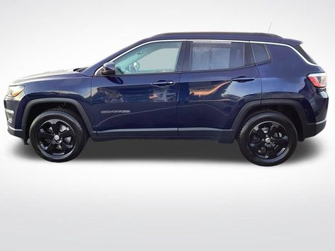 Used 2018 Jeep Compass Latitude w/ Cold Weather Group AWD/4WD image 6
