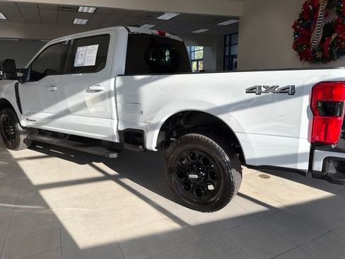 Used 2025 Ford F250 Lariat w/ Lariat Ultimate Package image 6