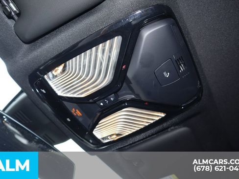 Used 2023 BMW 330i Sedan w/ Premium Package image 35