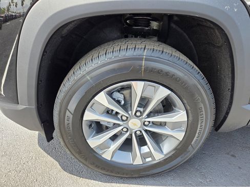 New 2026 Chevrolet Equinox LT w/ Convenience Package II image 4