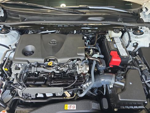 Used 2024 Toyota Camry SE FWD image 30