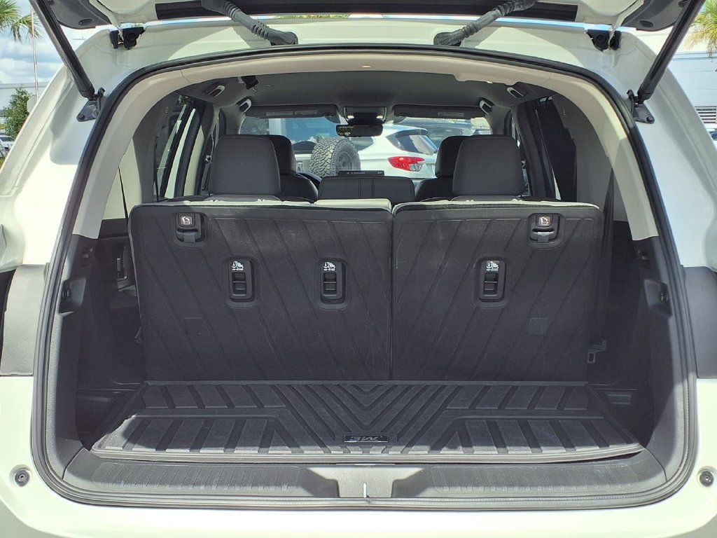Used 2025 Honda Pilot EX-L image 19