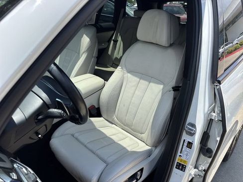 Used 2021 BMW X5 xDrive40i w/ M Sport Package AWD/4WD image 21