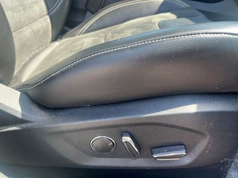 Used 2019 Ford Edge ST w/ Equipment Group 401A AWD/4WD image 12