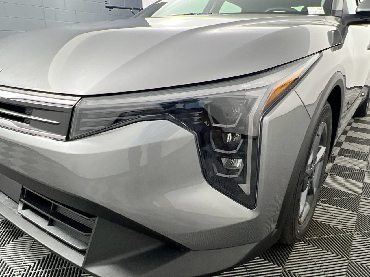 New 2026 Kia K4 FWD image 11