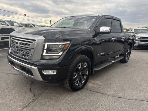 Used 2023 Nissan Titan Platinum Reserve w/ Moonroof Package image 2