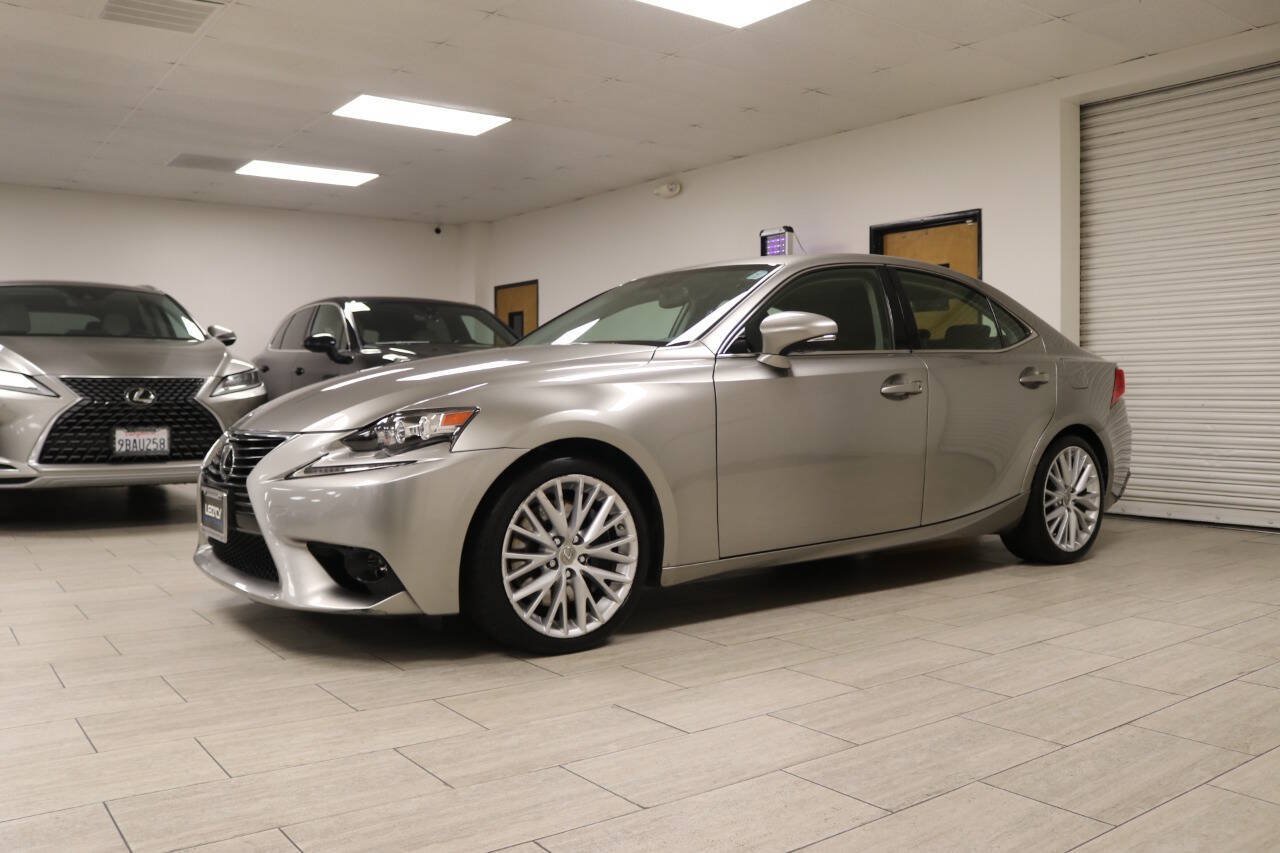 Used 2016 Lexus IS 200t w/ Navigation System Package RWD image 2