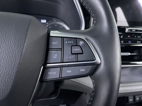 Used 2021 Toyota Highlander Platinum image 30