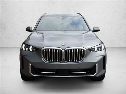 Used 2026 BMW X5 xDrive40i AWD/4WD image 3