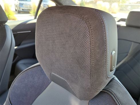 New 2026 BMW 530i xDrive w/ M Sport Package image 17