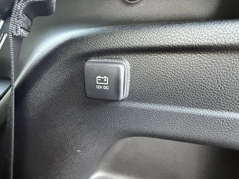 Used 2025 Jeep Grand Cherokee L Limited w/ Luxury Tech Group II image 23