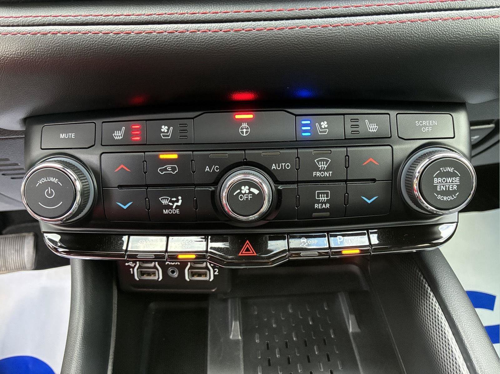 Used 2025 Dodge Durango R/T AWD/4WD image 25