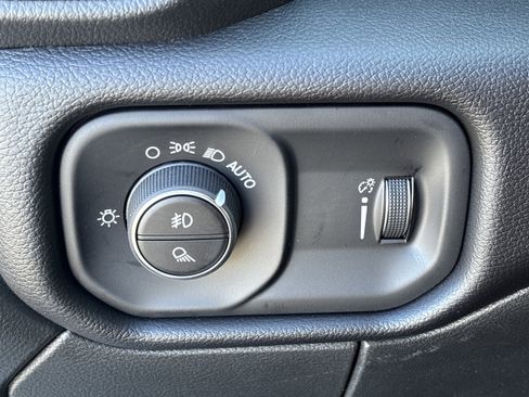 Used 2026 RAM 3500 Big Horn image 34