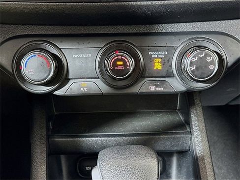 Used 2023 Kia Forte LXS w/ LXS Technology Package image 16