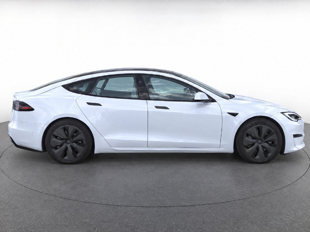 Used 2023 Tesla Model S Standard Range AWD/4WD image 2