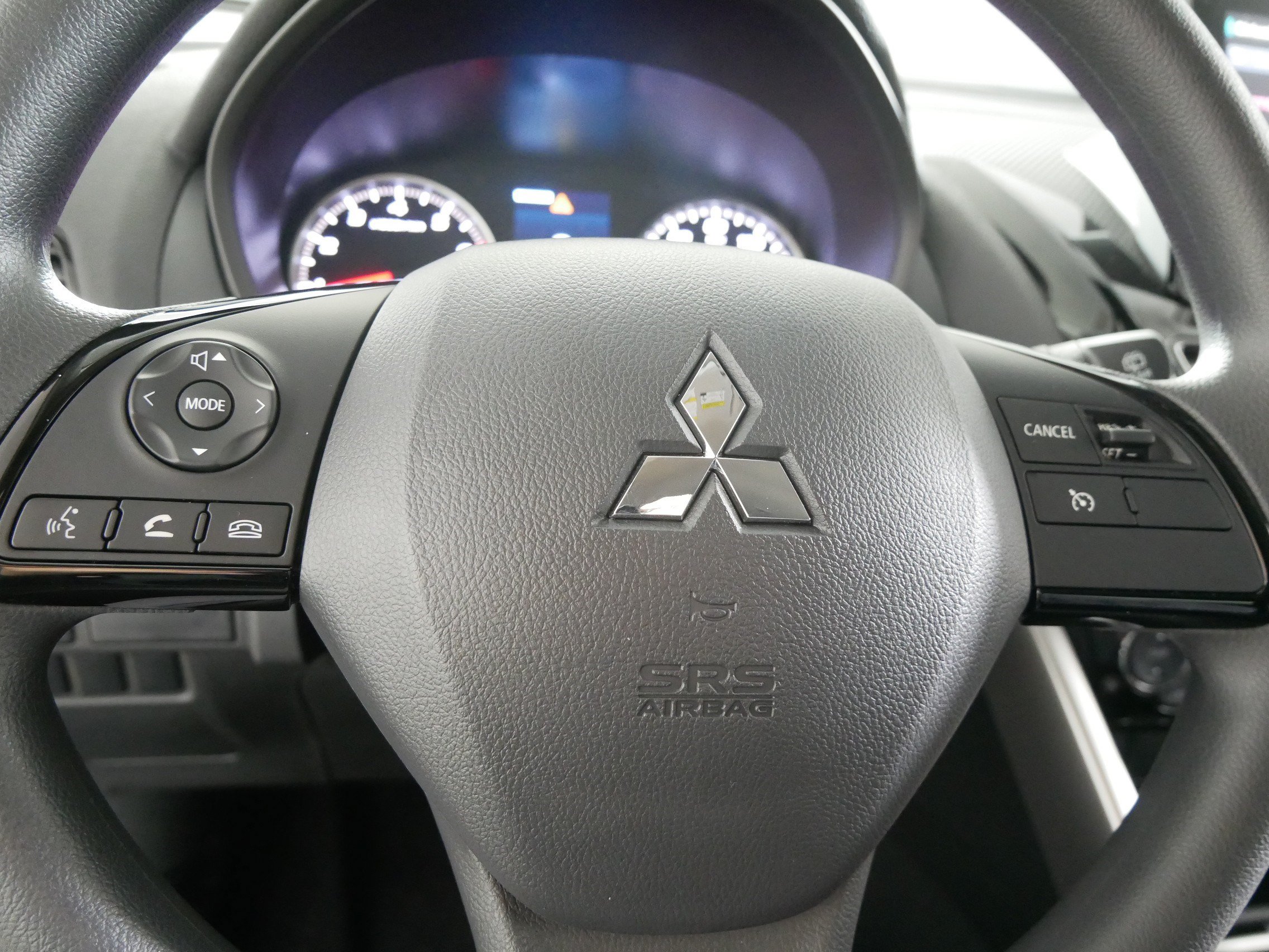 New 2026 Mitsubishi Eclipse Cross LE AWD/4WD image 8
