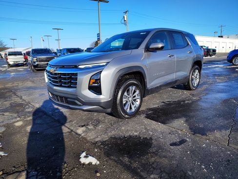 New 2026 Chevrolet Equinox LT w/ Convenience Package II image 7