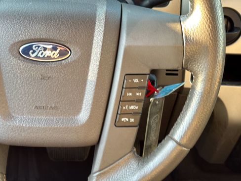 Used 2014 Ford F150 XLT w/ XLT Chrome Package RWD image 15