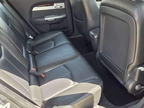Used 2010 Chrysler Sebring Limited FWD image 16