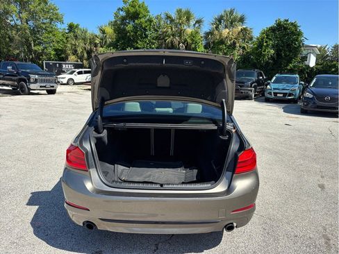 Used 2019 BMW 530i RWD image 50