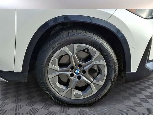 Used 2024 BMW X1 xDrive28i w/ Technology Package image 10