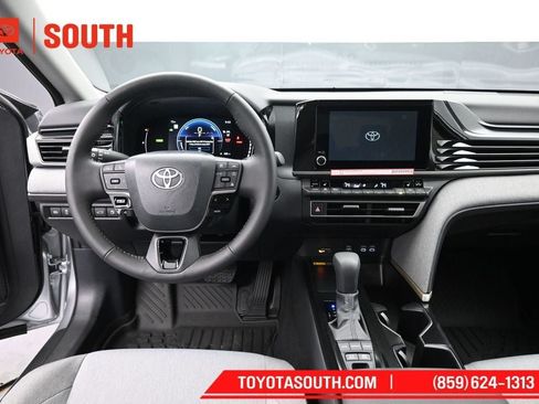 New 2026 Toyota Camry LE w/ Convenience Package FWD image 11