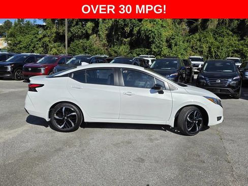 New 2025 Nissan Versa SR w/ Trunk Package FWD image 29