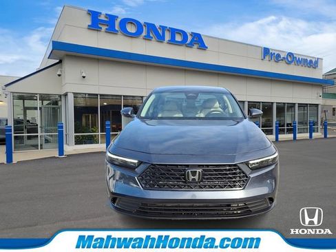 Used 2025 Honda Accord LX image 2