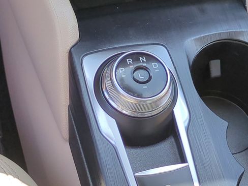 Used 2022 Ford Escape SEL w/ Technology Package FWD image 29