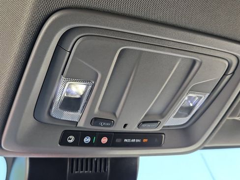 Used 2025 GMC Sierra 1500 SLT image 27