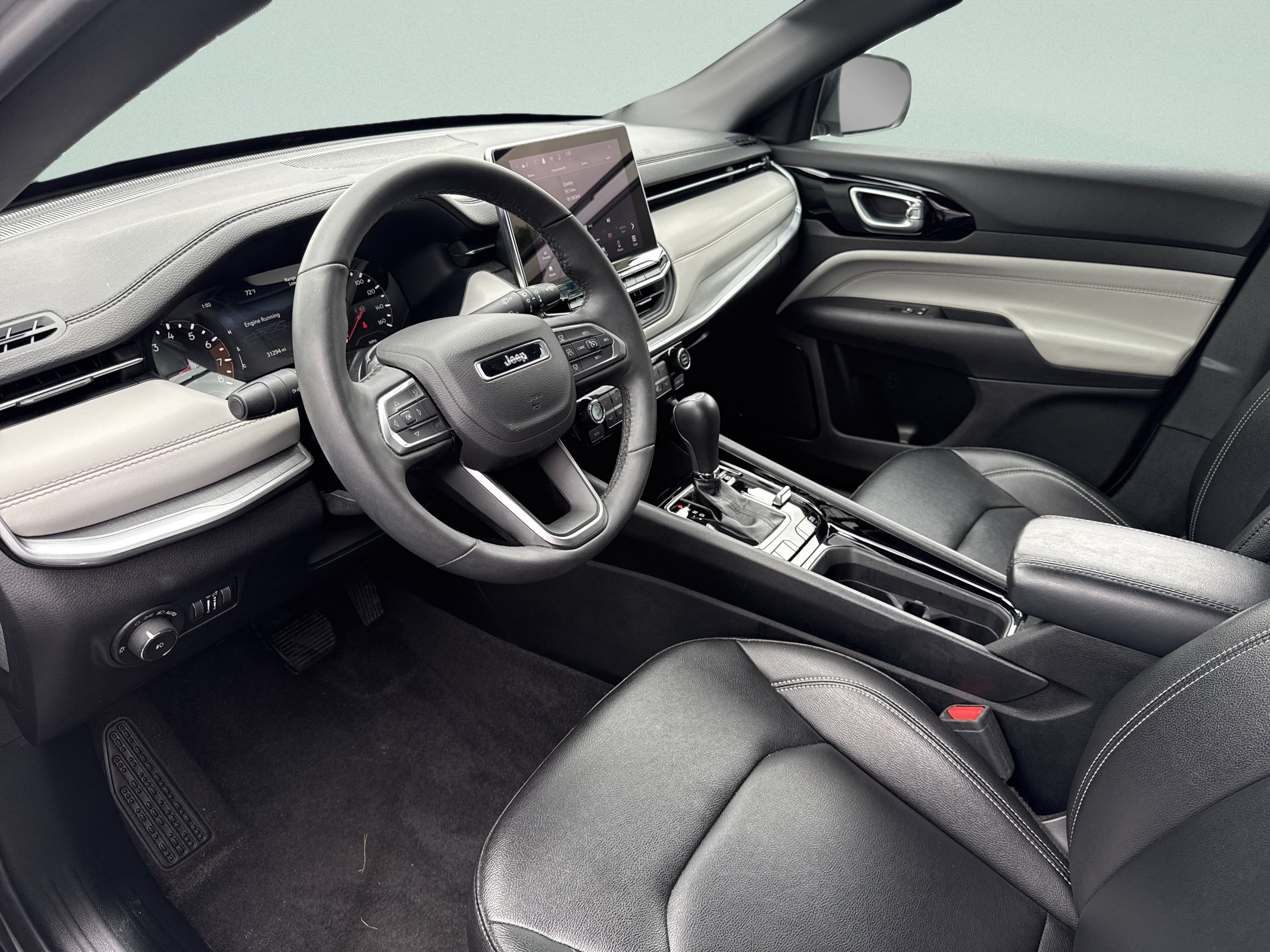 Used 2025 Jeep Compass Limited AWD/4WD image 9